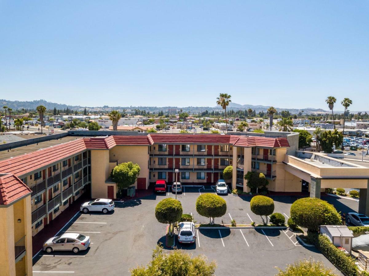 Rancho San Diego Inn & Suites El Cajon Exterior foto